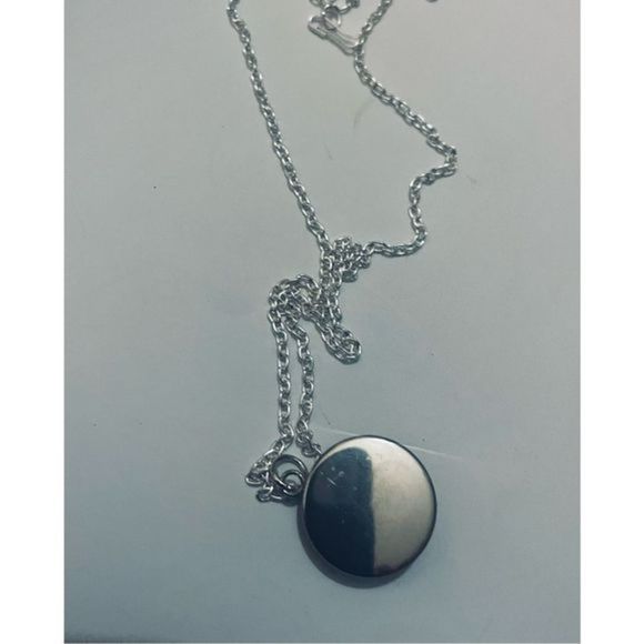 ARIES GLOW IN THE DARK ZODIAC HOROSCOPE STAR SIGN NECKLACE - Picture 8 of 13